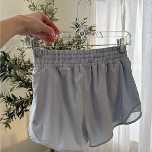 Hotty Hot Lululemon shorts 2.5 inch
